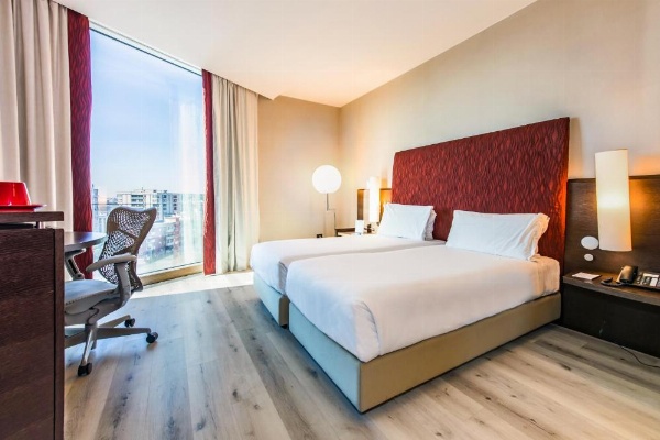 HI Hotel Bari image 12
